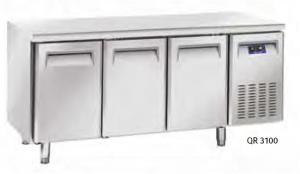 Stół chłodniczy Coolhead 3 drzwiowy, 700mm bez rantu | Hendi