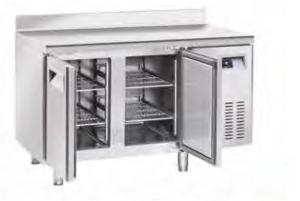 Stół chłodniczy Coolhead 2 drzwiowy, 700mm z rantem | Hendi